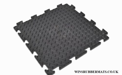 Interlocking Checker Plate design 1mx1mx12mm from WINSRUBBERMATS