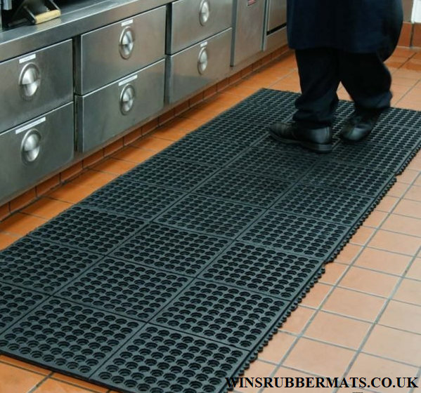 Restaurant Kitchen Mats Wins Rubber, Commercial Kitchen Floor Tiles Uk